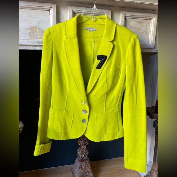 People Like Frank Jackets & Blazers - PEOPLE LIKE FRANK Women’s Neon Tennis Ball Green 7 Distressed Edge Soft Blazer S